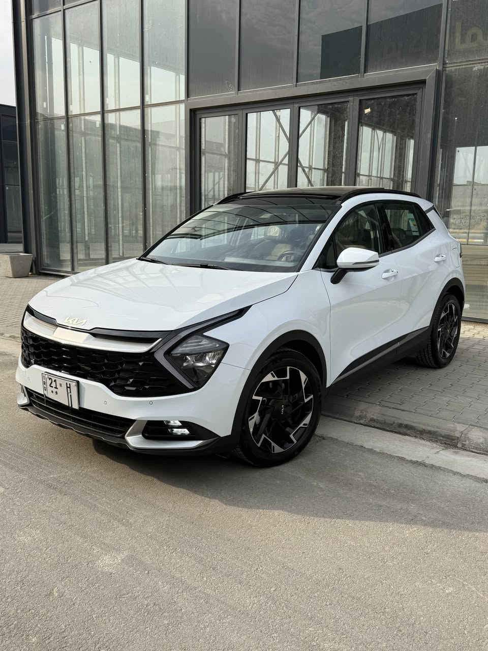 کیا سبورتج 2025 خلیجی صفر شرکە نیم
للبیع فقد /رقم سلیمانیە 
 فول فول مواصفات واحد ع واحد
 
بانوراما+ کشن تبرید و تدفئە
کشنات جلد +صندوق کاربائی + کشنین کاربائی

ماشیە ٨ الف 
مکفول کفالە عامە + مکان سلیمانیە

 سعر  256 ورقه قفل
 
***********
