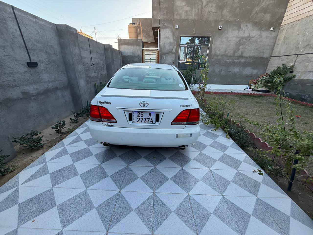 للبيع فقط
للبيع فقط شاهينه موديل 2004 اصل كرستال اصل ٢ دكم 
شاصي ١٨٠ تحوير فوك وجوه نجف دشبول صيني تبريد قطعتين تخم تاير وويل جديد رقم كركوك انكليزي مداور ثاني يوم سنويه ٣٠ قرار ٤٨ تسجيل جديد مكينه وكير وحداديه جدد مكفوله كفاله عامه حته من الصبغ السونار مرفق بل منشور مكان السيارة كربلاء السعر ١٦٠ وبيه مجال بسيط ***********
