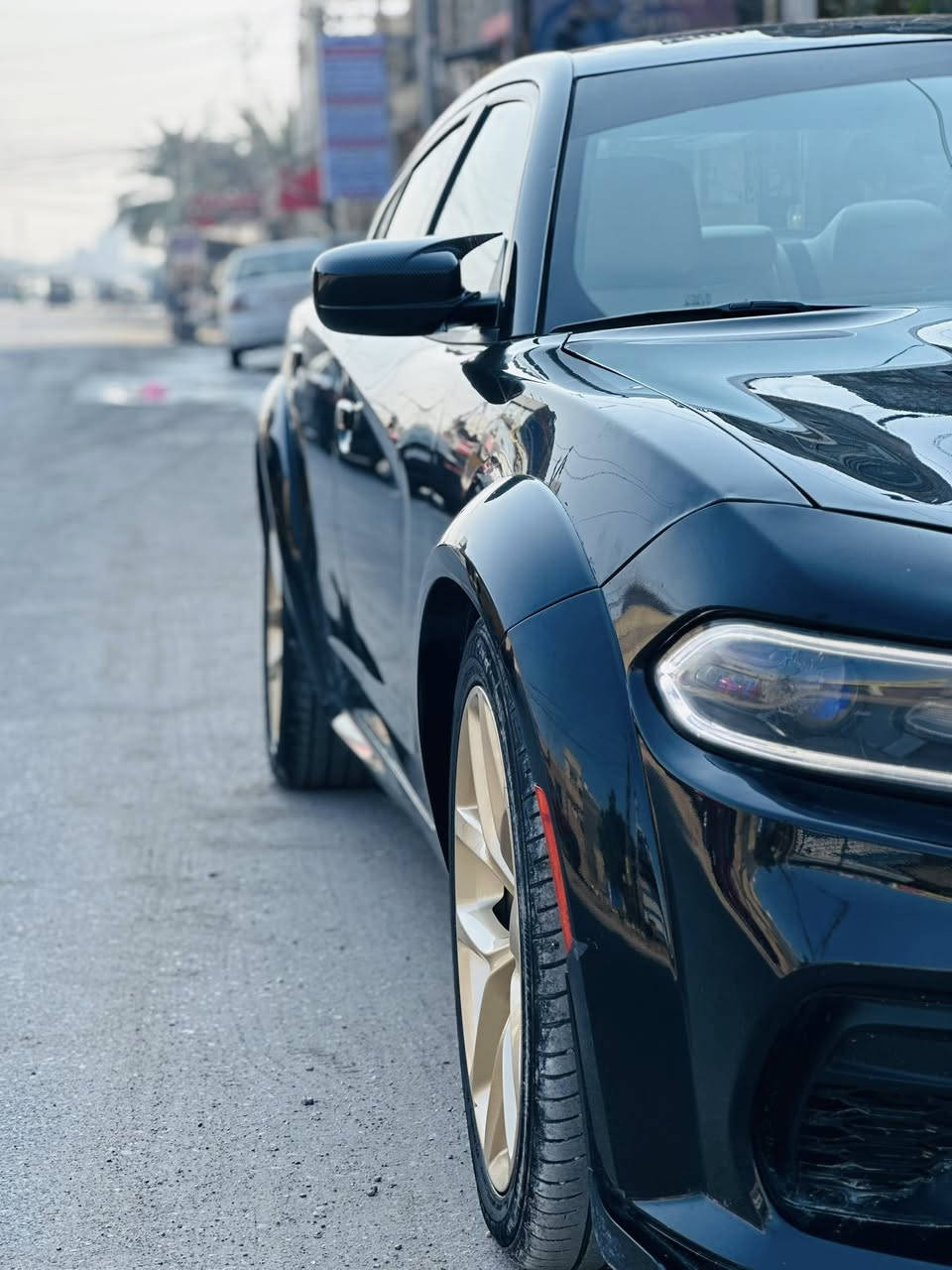 سلام عليكم جارجر موديل16
6 سلندر 
سياره صور الحادث المنشور شاصي صفحة السائق تصليح صور الحادث  باقي السيارة كفالة  السيارة باسمي رقم بغداد
سياره مابيه اي نقص جاهزه 100%
بيهه فقط جاملغ صبغ/1/ بدون تبديل بلاد 
سعر 175 وبيه مجال 
مكان سياره / بغداد الكرخ رقم***********
