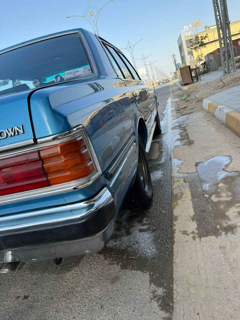 السلام عليكم سوبر ١٩٨٠ رقم بغداد جديد هزه جديده مداور السياره مكينه بلاديه كير اوتوماتيك تبريد كلشي شغال بيه مال جنياي مكانه الديوانيه المركز ما ناقصه شي السعر المطلوب ٨٧ تشوف السعر هواي اعبر كلشي موجود بالسوك ***********
