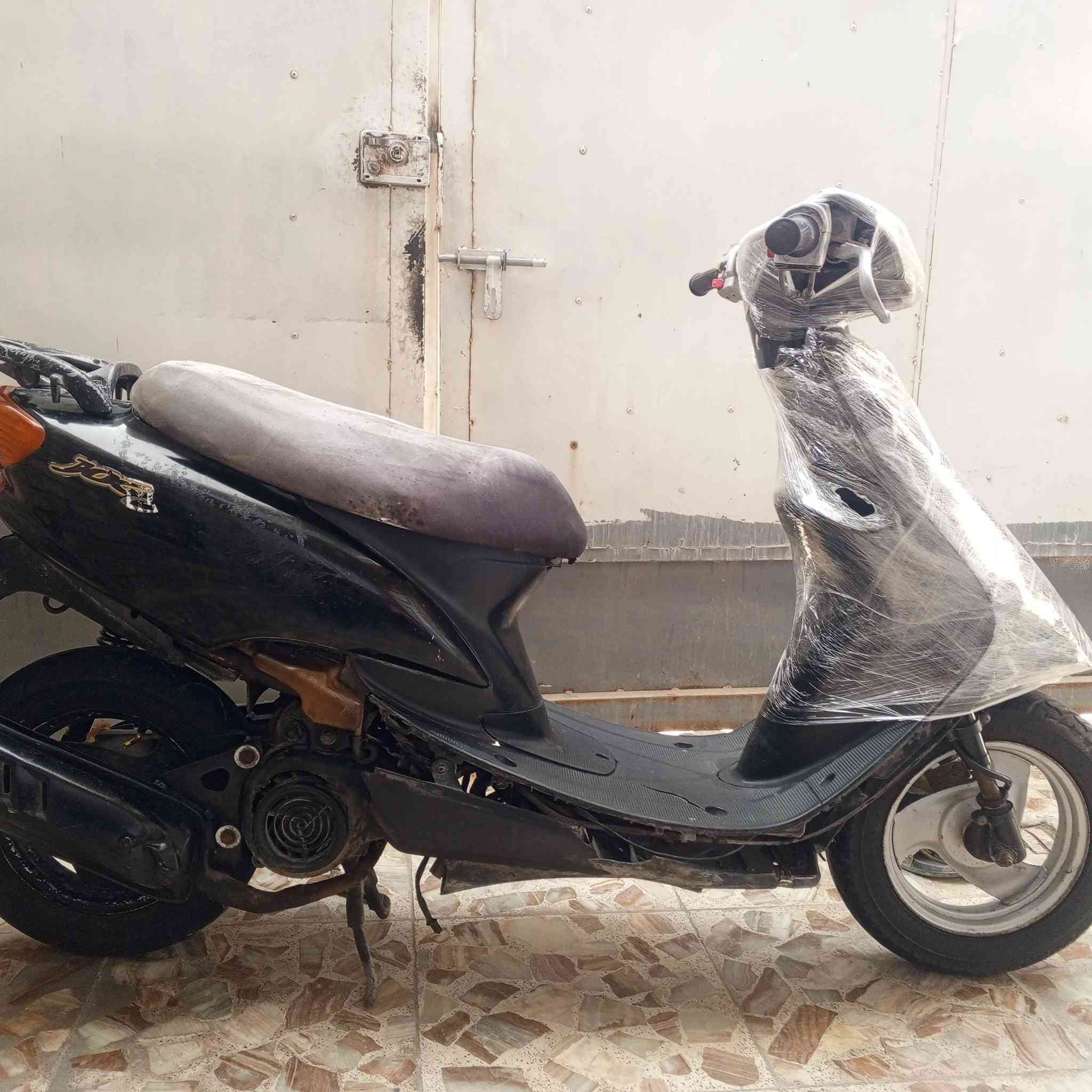 عصفوريه فحل شغاله هندر واحد الدراجه ينرادلها ترتيبات  تايرات جدد السعر 160 وبيها مجال المكان البلديات شارع الكهرباء واتساب ***********
