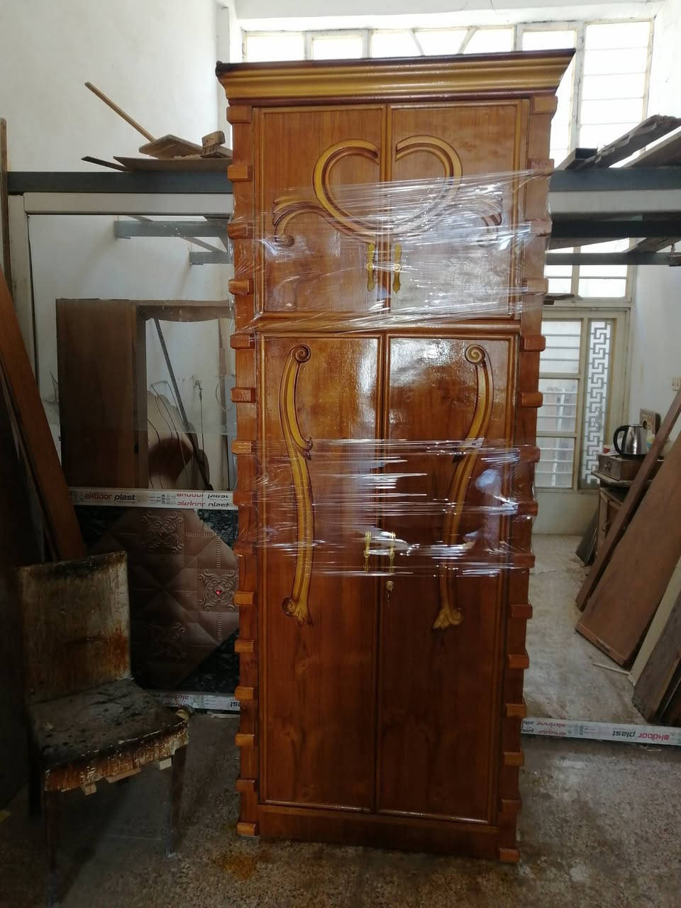 غرفه للبيع حطاطه صاج داخل خارج ظهر جرجوبه السعر 875 الف وبيه مجال العنوان بعقوبه كاطون الرازي شارع ابو رباح قرب مرطبات لسيد مزاد ابو كرار الغريباوي ***********
