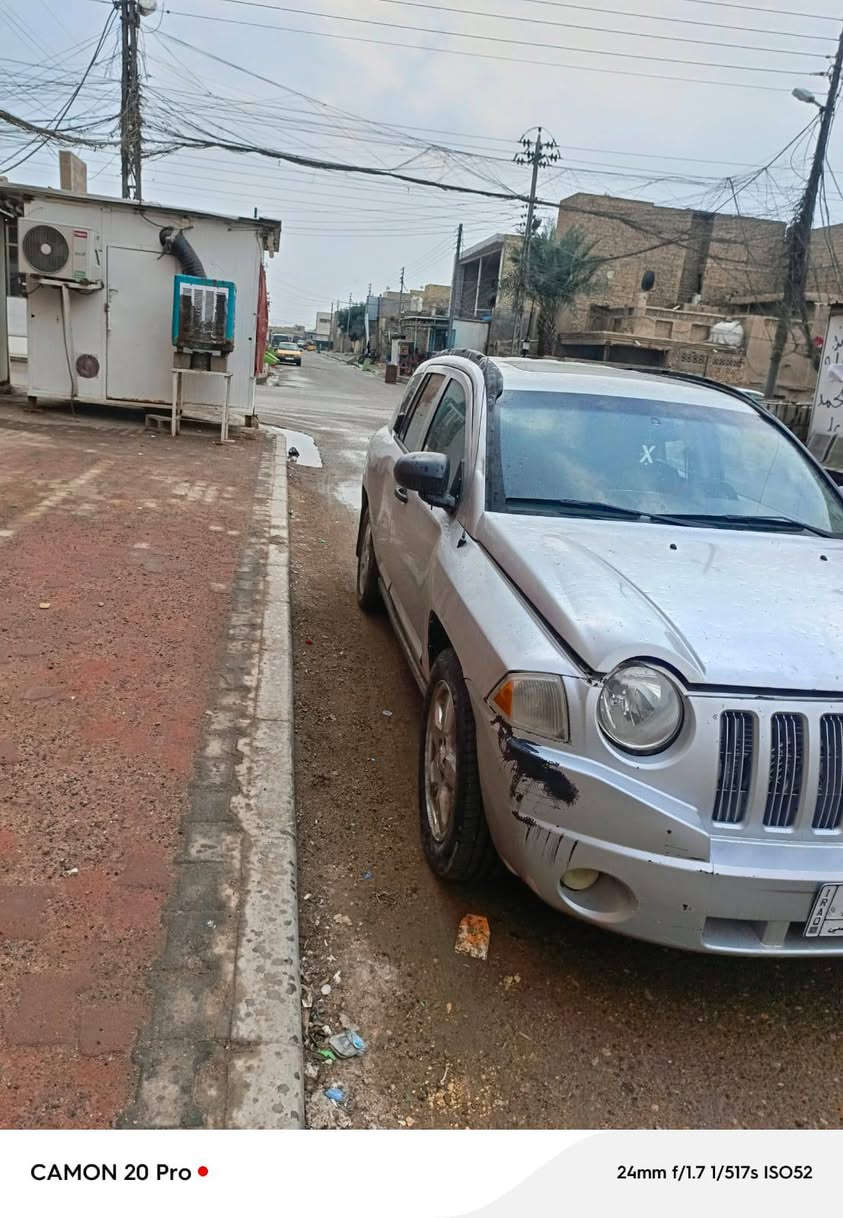 السلام عليكم اخوان سياره جيب كومباص 2008 للبيع السنويه مجدده2028مسان وسياره جديده مناقصه اي شي السعر 54وبيه مجال قليل حق الجيه وشراي يتصل ***********
