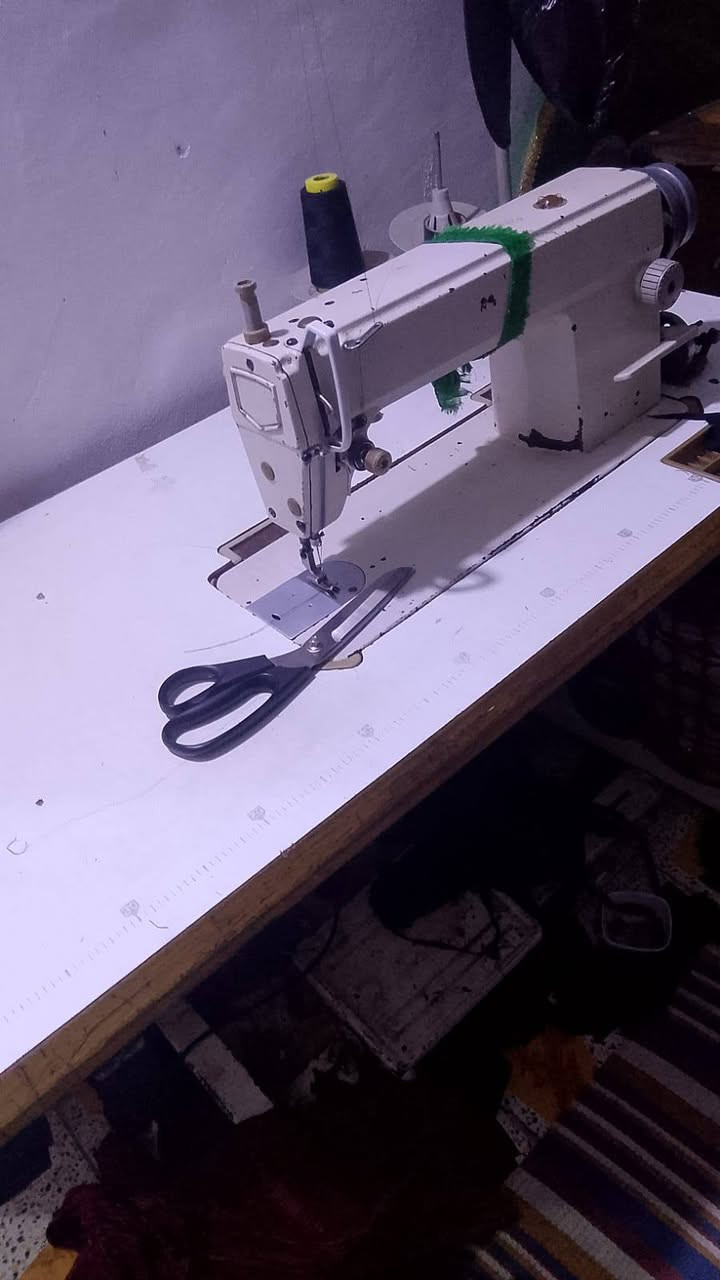 السلام عليكم اخوان مكينه رجالي للبيع نضافه فول 90% شغاله شرط الفحص المكان ميسان الميمونه للستفسار اكثر الاتصال ع الرقم *********** 
 او علق واني ادخلك خاص وتحياتي للجميع 🫡
