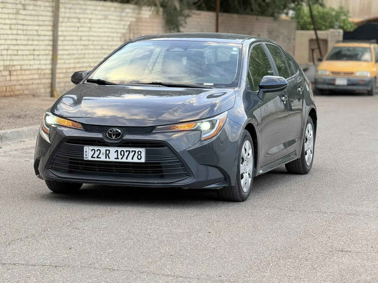 سلام وعليكم 
كورلا موديل 2024 LE
لون سمنتي
وارد امريكي 
بدون ارباك 
ماشيه 28 
الرقم : اربيل بسمي تحويل او وكاله 
الضرر : ابواب اثنين / البجم كبس شركه 
المكان : بغداد / الصليخ
السعر : 163 
اللاستفسار : ***********
