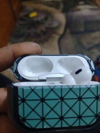 ايربود برو٢ • اصليه • تك واحد