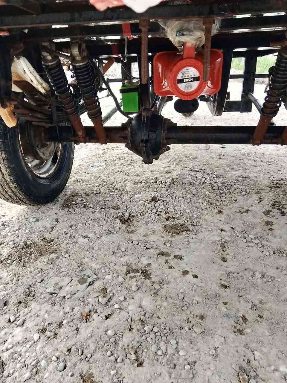 السلام عليكم ستوته للبيع موديل 13 ستوته نظيفه شغاله السعر واحد و 250 رقم الهاتف ***********
