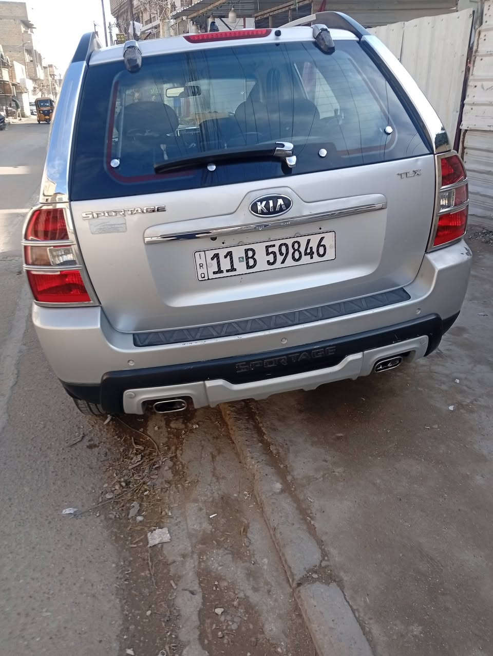 السلام عليكم للبيع او مراوس بسوناتا شكل القديم اسبورتج 2009 مكينه 2000دوش مكفوله بيه بارد بسيط السعر 124وبيها مجال العنوان بغداد الشعله ***********
