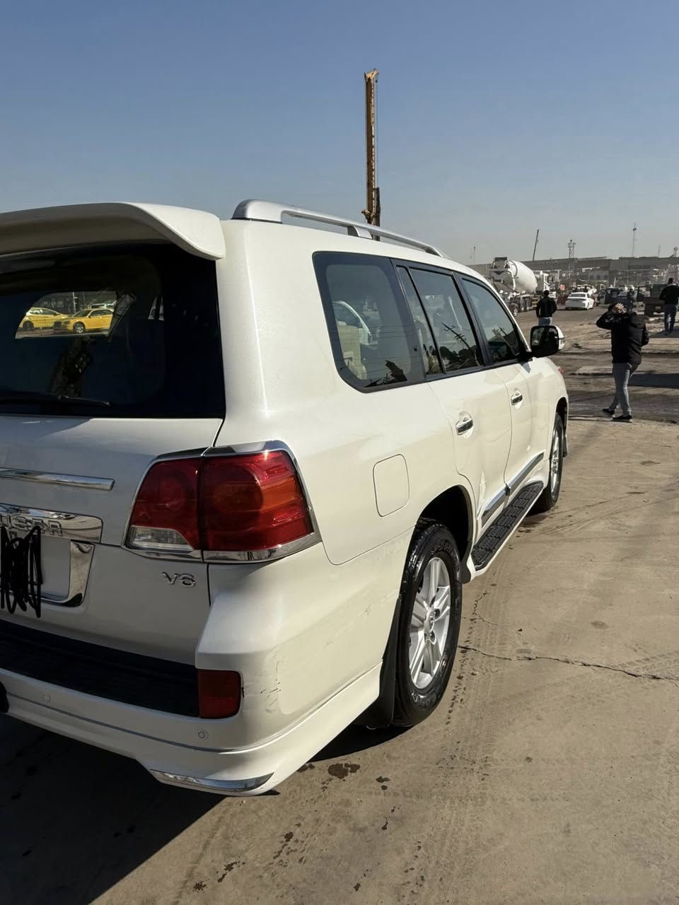 لاندكروز 2014 بريمgxr
محرك 6 سلندر 4000
فتحة
بصمة
طفاية بلصدر 
حساسات امامي خلفي 
زراك لايت 
كير ومحرك مكفول 
وباقي المواصفات المعروفة
السونار مرفق بلصور 
السعر 345 وبيها مجال بسيط
مكاني بغداد ***********
