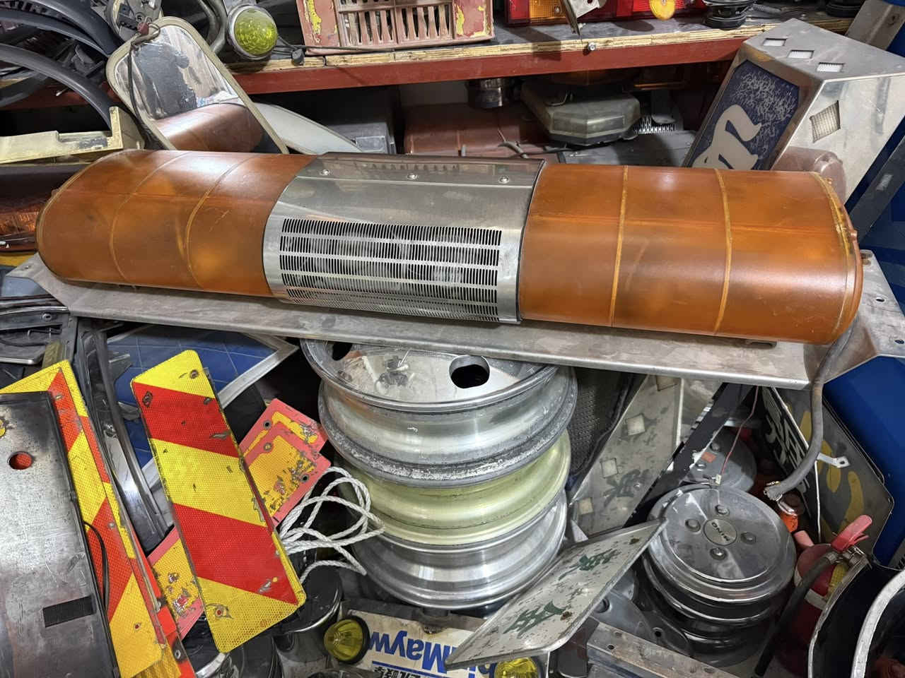 السلام عليكم  لافتات اصليه  العنوان ناصريه قرب مجسر  الاسكان   ***********
