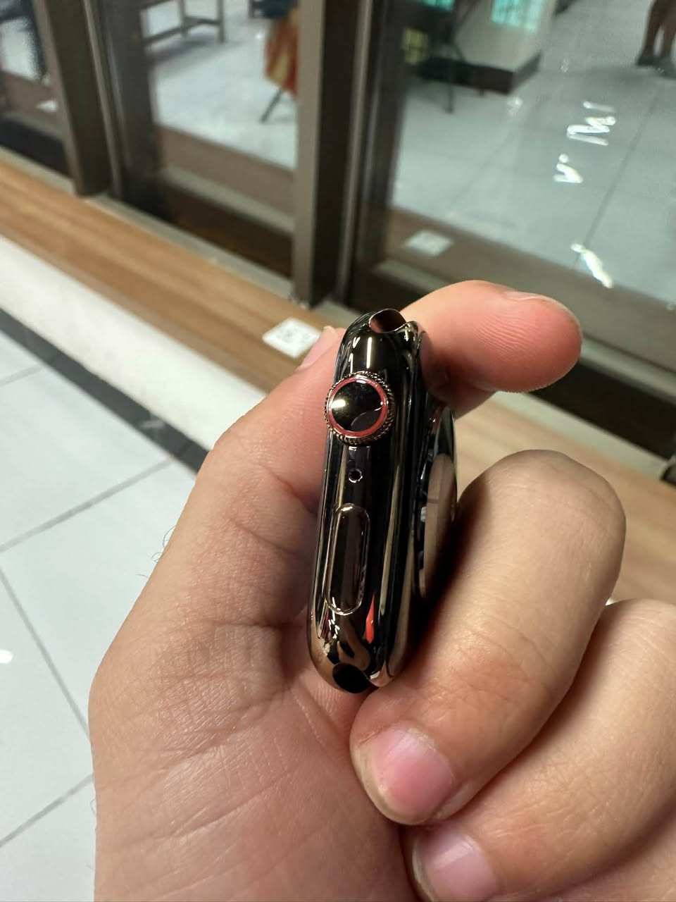 ابل واتش سريس 4 ( ستانلس ستيل) esm 

حجم 44بطاريه

بطارية78

نضافة 100/100 خدش مابيها لان تجي ضد الخدوش ستانلس ستيل جام زفير

تجي كامل غراض بدون خلل او مشكلة وشرط الفحص ولضمان 

سعر خاص او ***********

مكاني موصل/ ويوجد توصيل لكل المحافضات
