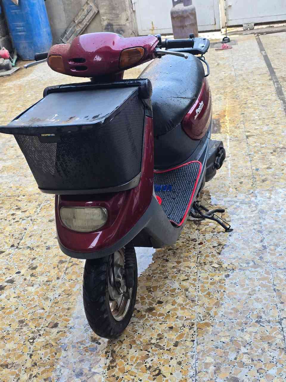 اسلام عليكم دراجه ام سله  الدراجه مكينه مامفتوحه خرسه
دشبول دهن بانزين شغال 
كفر اصلي ختم واحد 
 اربع اشاير كله شغال 
 مابيه نقص برغي نكره سلف هندر   
سعر 425  وبيه مجال  بصيط
عنوان مسيب. تصال فقط. ***********

اتصال فقط
