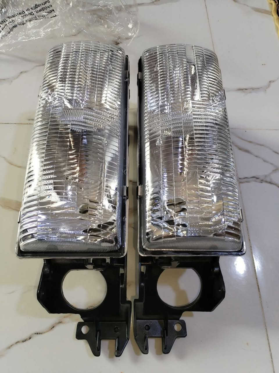 مازدات دولفين تي وايسي
جدد
السعر الزوج ١٢٠الف
***********
***********
