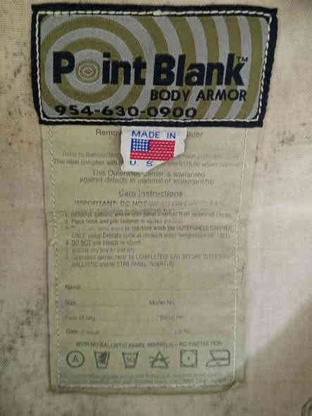 السلام عليكم درع 🛡امريكي باب اول اصلي السعر 250 بي مجال العنوان بغداد  
***********
