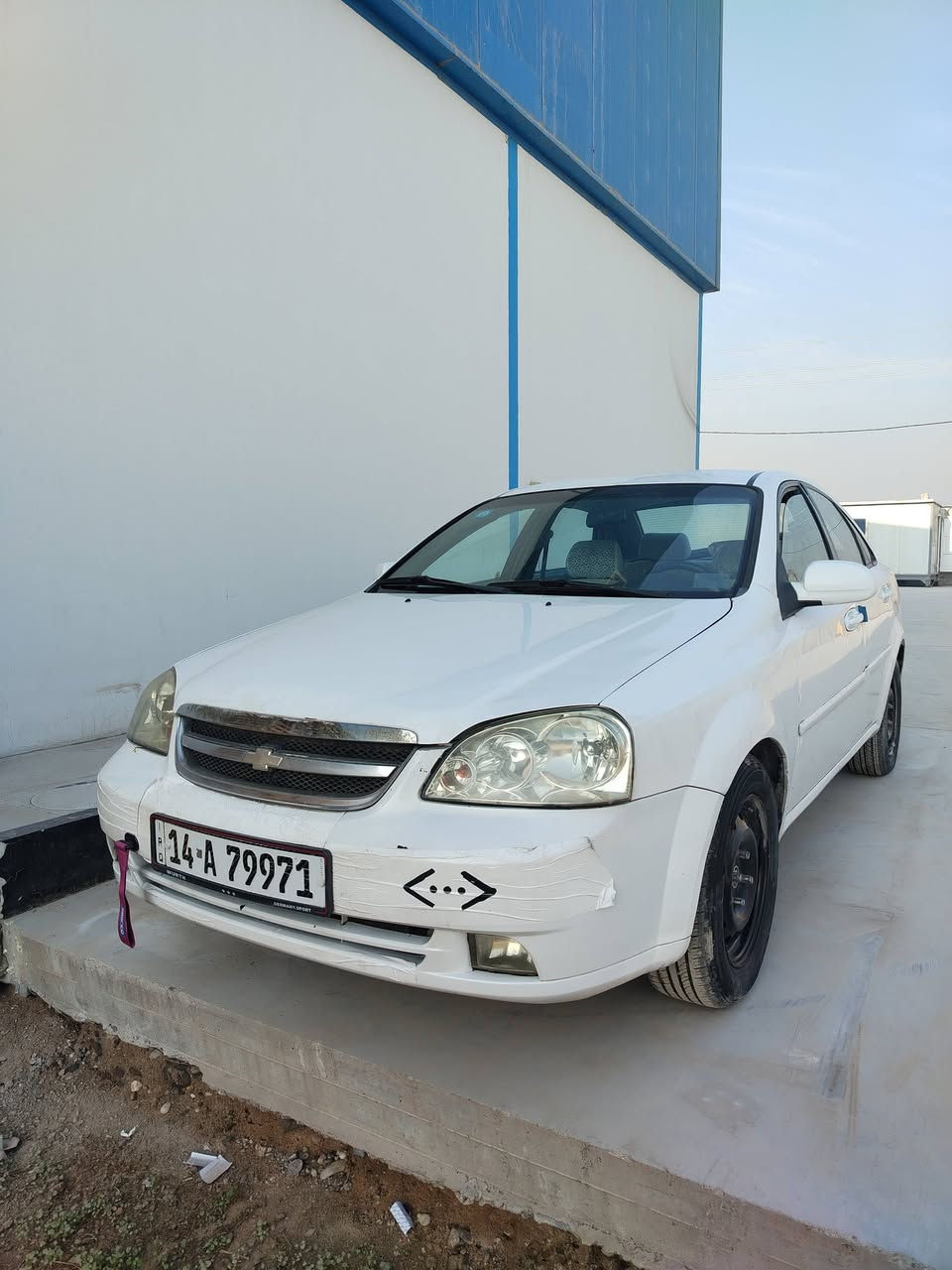 اوبترا موديل 2010 محرك كير تبريد مكفول  بيها بس بارد بلباب مال السايق السيارة كاملة من كلشي والسيارة بسمي... السعر. 73. وبيها مجال قليل.رقم  ***********
