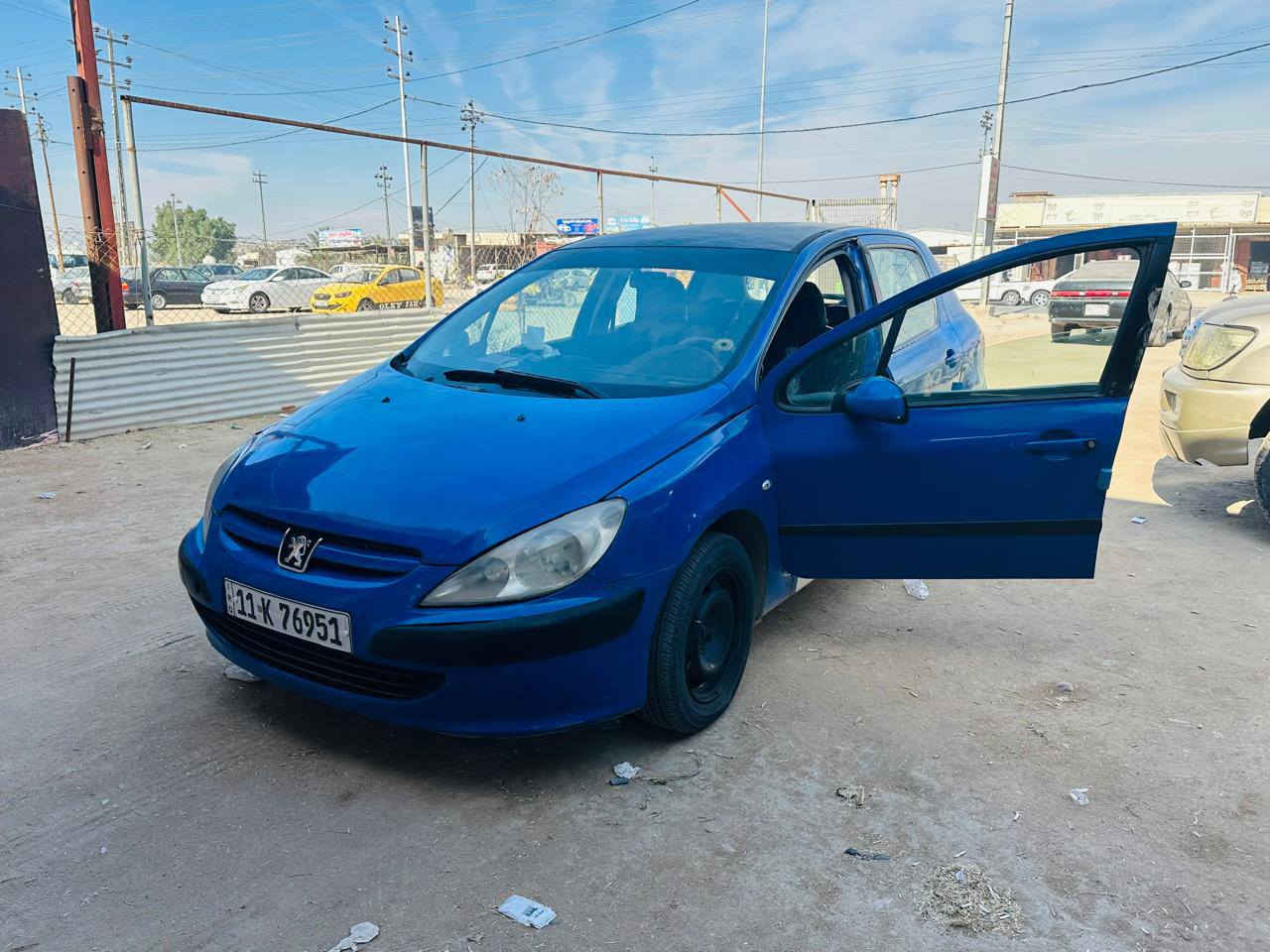 السياره بيجو فرنسي محرك ابلاد رقم انكليزي تبريد تدفاء شغال  صاحب السياره سكن بصره يريد تحويل السعر 48 
***********
