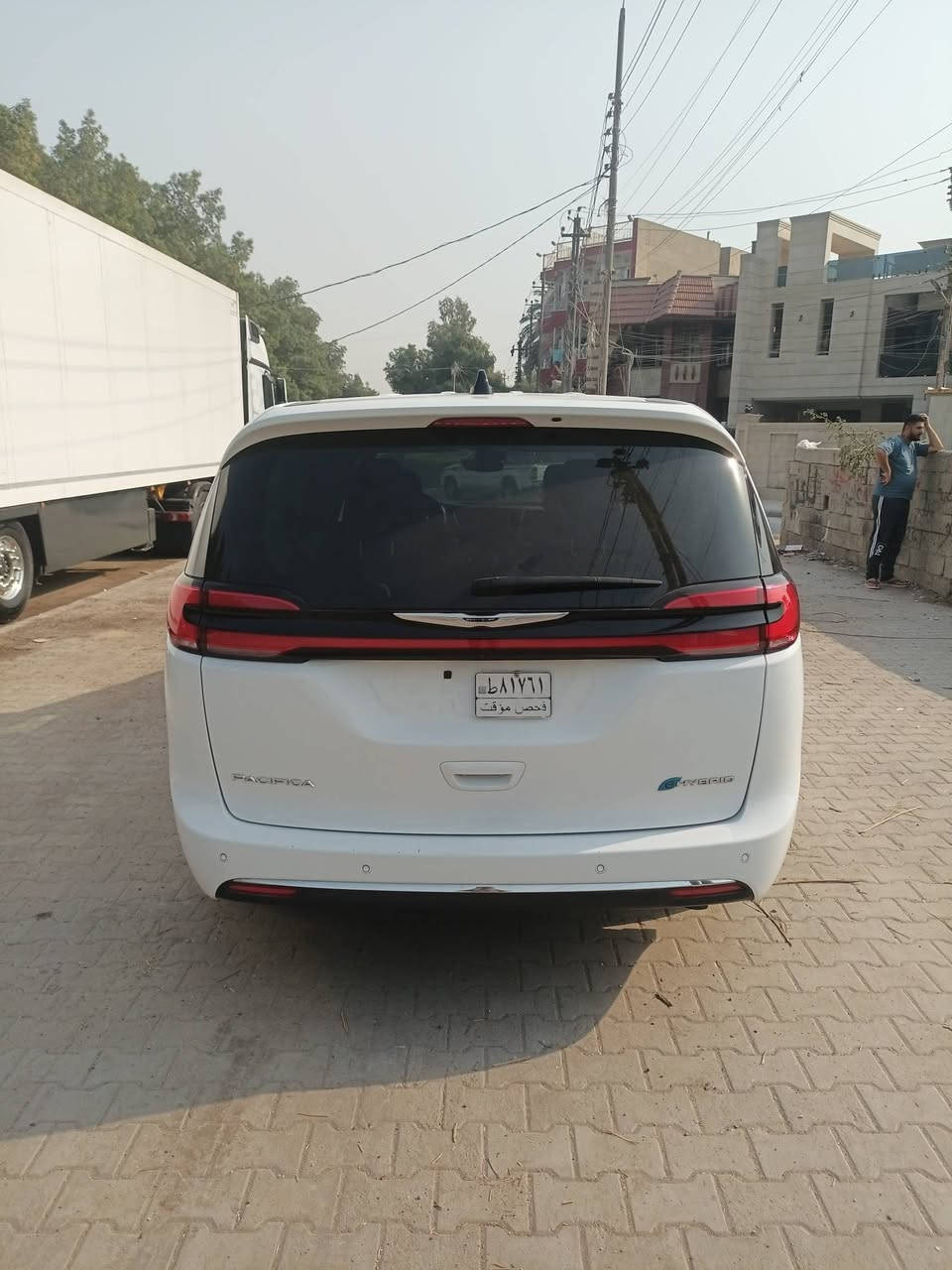 السلام عليكم باسفيكا 2024 موصفاتها معروفه حادثها بابين عكس السايق مبدلات نفس اللون بدون صبغ مرقم بغداد خصوصي ***********
