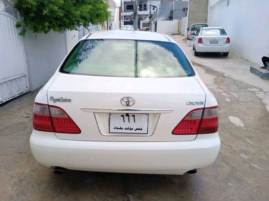 شاینە 2006 موس مەکینە  بچوک180ی بێ دوکەڵ بەگێڕ گەورە ، نرخی 52 گەڵاومەعمالە،بۆ فرۆشتن و گۆڕینەوە بە شاینەی ڕۆیاڵ ناوزەردی موس و بڕاوە، سەیارەکە ناو ڕەساسیە 5 بەصمە و بەصمە حورکراوە،بەصمە ڕەساسی ،هەرچوار جامەکانی بەرزو نزم ئەکات ،  بەشەرتی مەکینە و گێڕو هەموو شتێ تەبرید لەسویچ ئیش ئەکات69  هەزار حەقیقی  ڕۆشتوە،چوار تایەو ویلی لۆکی   لەژێرە،چرکەی تیانیە ،جامی پێش و دوای هەڵگیراوە لۆک لۆک ،دوو پارچەی ئەوروپای هەیە ،سەقفی وەکو شوشە وایە،بێ  بێ بۆیاخ بێ چاڵ و شوخت ،بەشەرتی کەڤەر گۆڕاو سەقفی گۆڕاو قرچ و دەعم ولێدراو ،جاهزە هی دەستی خۆمە هی ماڵانە نرخی 52 گەڵا  و مەعامەلە  لەکەلارم ***********
