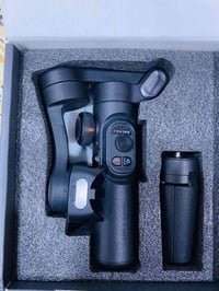 كاميرا للبيع • الكترونيات