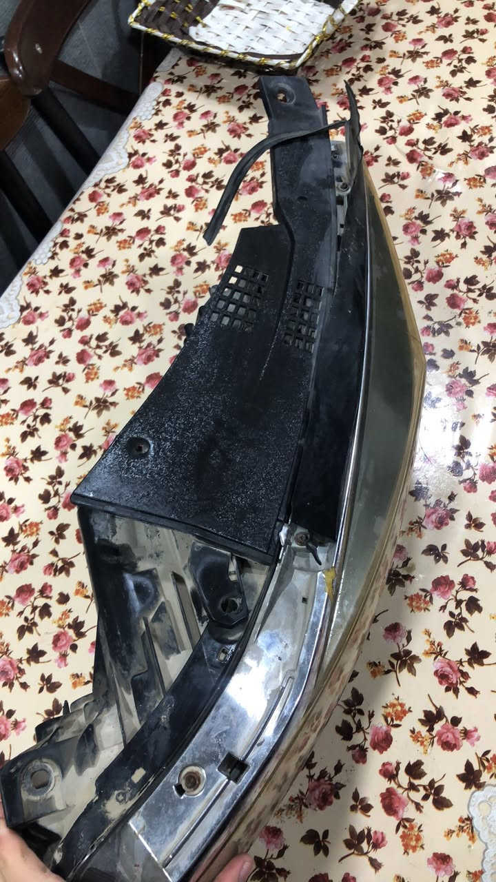 السلام عليكم ‏عندي للبيع ‏لايت كي اوبتيما موديل 18 لايت نظيف دبي العدسة ￼￼ ‏العسر على الخاص ￼لايت تكه وحده التواصل ***********
