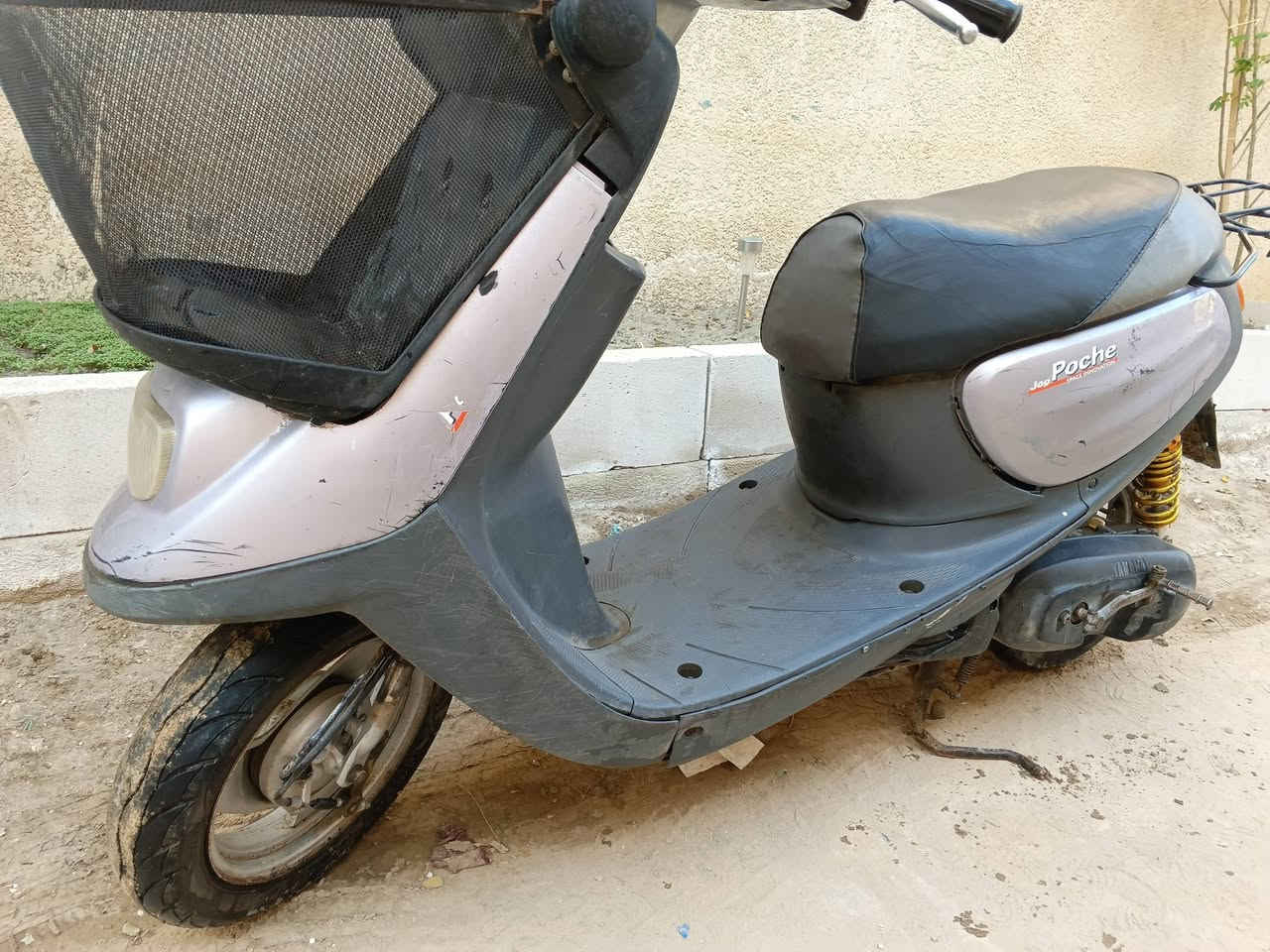 سلام عليكم
دراجه منغولي للبيع 
دراجه مجفته مرة وحدة 
محرك حلو وشلعه قوية نكرة سلف هندر شغال دراجه حلوة شوفت عينك بس بيها العداد مال سرعه ميشتغل باقي الكهربائية شغاله بيها كاسحه خلفية ولايت زنون بومه و أشير 7 الوان يعني الدراجه ايدي بيها سعر الف300 وبيها مجال 
مكاني كربلاء المعملجي حي الزيتون قرب مدينه العاب نوارس كربلاء هذا رقمي*********** وخاص هم اهلا وسهلا بيكم
