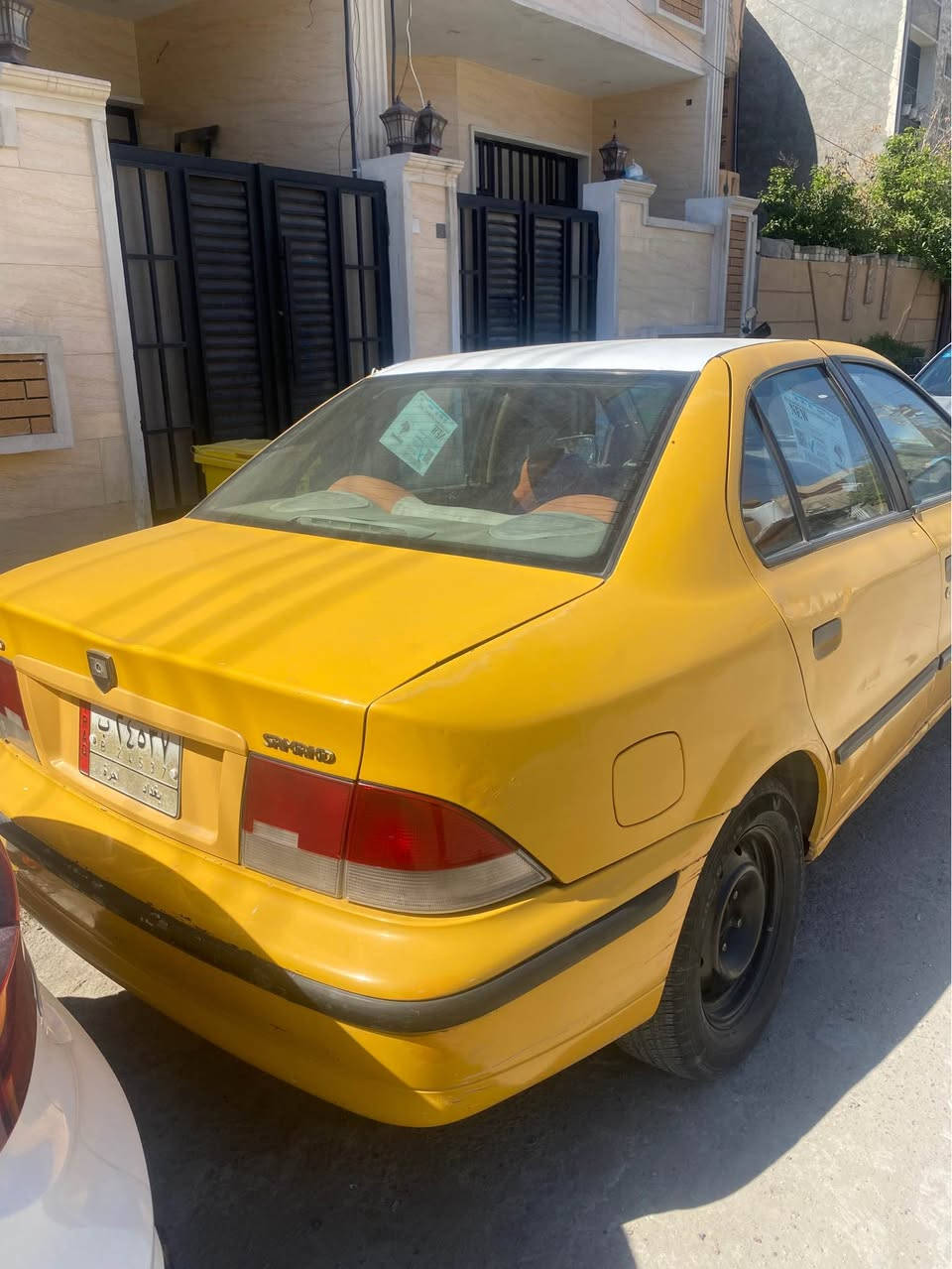 السلام عليكم سمند ٢٠١١مكينه وكير جدد صدر جديد تخم تاير جديد بيه ضربه خفيفه بل جاملغ الخلفي عليه هيئه وغرامات ٦٥٠عله المشتري بيه مكينه وكير ترايه للبصره سعر ٢٥ورقه قفل *********** بغداد, العراق
