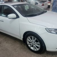 سيراتو موديل 2011 خليجي  فول مواصفات   بيها 3 قطع صبغ   محرك كير تبريد...