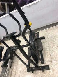 اجهزة رياضية قاعات   جهاز جري  jimusi السعر 250 الف    جهاز اوبتكل شرك...