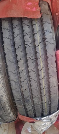 اطار 750/17.5 • هينو • الشطره مقابل الملعب الرئيسي