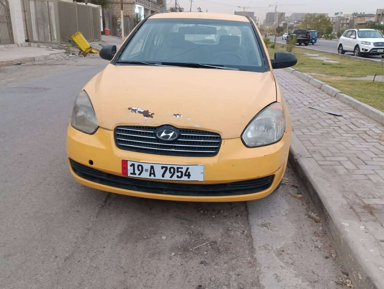 سلام عليكم ورحمة الله وبركاته اكسنت موديل 2008 وارد خليجي محرك 1600 دولي باسمي سياره تبريد محرك كير تخم تاير ويل كب منظومه تبريد كله جديده من الفريز للراديترات مي اخضر سياره مال عيشه كير عادي كشر يراد ترتيب وباقي التفاصيل موجود بالمقطع وي الصور باتري جديد  السعر ٦٧وبيه مجال مكان السيارة بغداد حي الجهاد ***********
