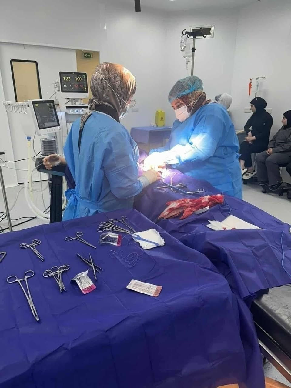 تتواجد يوم غدا الاحد  
الدكتورة الاختصاص جوان رسول الوزني 
جراحة النسائية ورعاية الحوامل والتوليد في عيادتها في مجمع الاريج الطبي قرب صيدلية الاطياف شارع الجبل مقابل المركز الصحي 

للحجز والاستفسار التواصل على الرقم ***********
