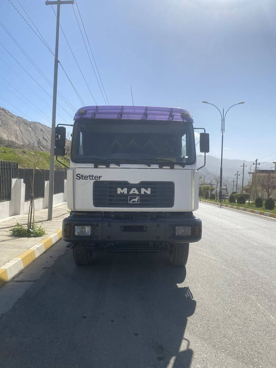 مان ٢٠٠١ عكرب بلادي حجم ٤١٠ مكفول كفالة عامة ***********
