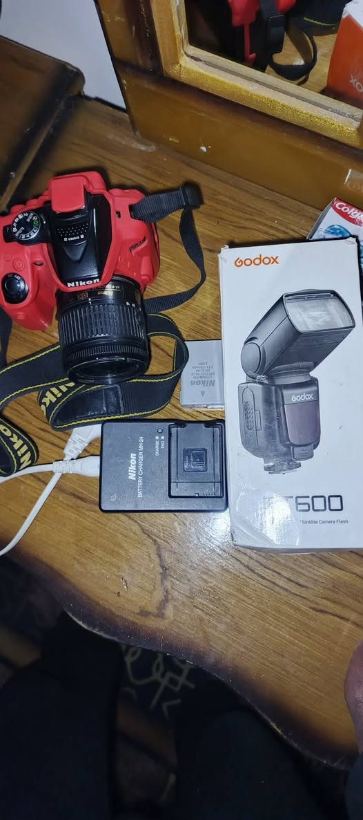 السلام عليكم كامرة نيكون٥٣٠٠  غنية عن تعريف استعمال شخصي رأيدهه ب ٣٠٠ مكاني تكريت يوجد توصيل


**إذا كنت صاحب هذا الإعلان وتريد حذفه لأي سبب، رجاءا أرسل رسالة إلى الدعم الفني**