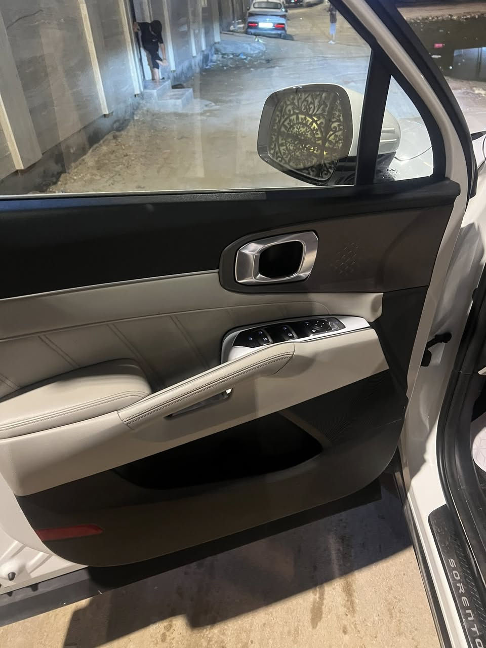 سلام عليكم للبيع سورنتو مديل 2024
خليجي رقم اربيل سياره كفاله عدى 
لايت الايمن والايرباك الدشبول 
سياره فول مواصفات عدى البنراما 
السعر 265 
الرقم الهاتف ‭٠٧٧٠ ٦٦٢ ٩٠٣١‬
المكان البصره
الويل 20 
ايدشوب سياره فول عدى البنراما
