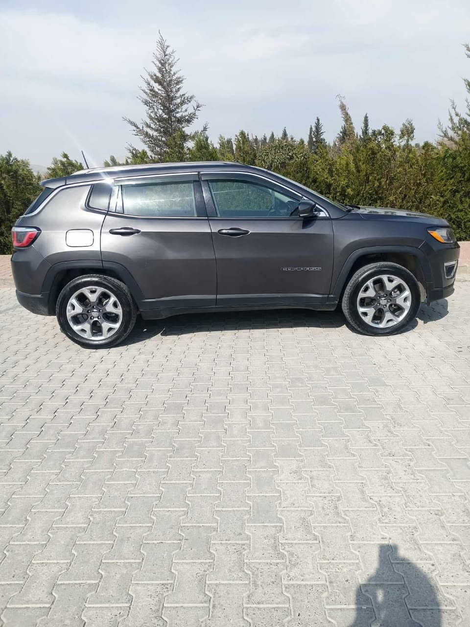 كومباس 2020 Limited
لمتدد فول مواصفات
سيارة بدون ضرر بدون صبغ بس دعامية 
رقم سليمانية سنوية جديدة 2030 
تحويل ثاني يوم 
كير محرك بشرط مامفتوح 
رقم شاصي موجود 

سعر 135
مكاني سليمانية 
***********
***********
