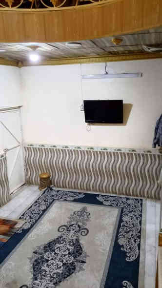 دار للبيع مساحته 107 متر وجهيه 12م نزال 20 م عكاده البيت مكون من غرفتين نوم وصاله ومطبخ وستقبال  صحيات داخليه وخارجيه السعر 100 مليون العنوان ديوانيه الجمهوري شارع سالم قرب متوسطة ابن سينا للاتصال *********** بيع نقدا فقط
