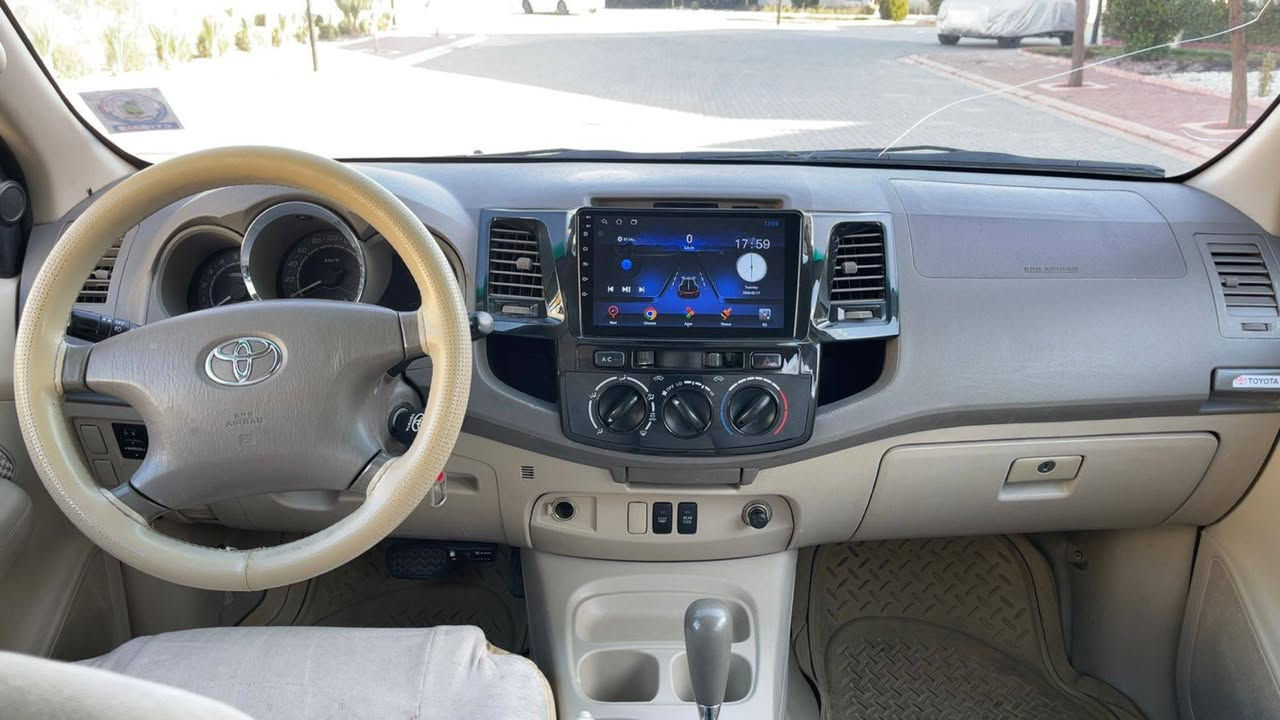 تیۆتا فۆرچنەر 2008 بێ بۆیاخ 
چوار تایەی تازەو نوێی لە ژێرە
سیستمی غازە
هەزەیی تازەیە یەك مانگە هەزەكراوە
شاشە ئایپاد و كامێرا
سێ ڕیز كوشن
گێڕ ئۆتۆماتیك
سەنەوی بەناوی خۆمەوەیە بەشەرتی بە ناو كردن و
تحویل 
غەرامە لەسەر خۆم  4 پستۆنە

سعر : داوای بکە لە کۆمێنت ڕاستەوخۆ بۆت دێت 🤖 

سۆنەرەكەیم داناوە 
تەنیا سەنەوییەكەی بەسەر چوە پێویستی بە تازەكردنەوە هەیە

ژمارەی خاوەنی

***********
***********
