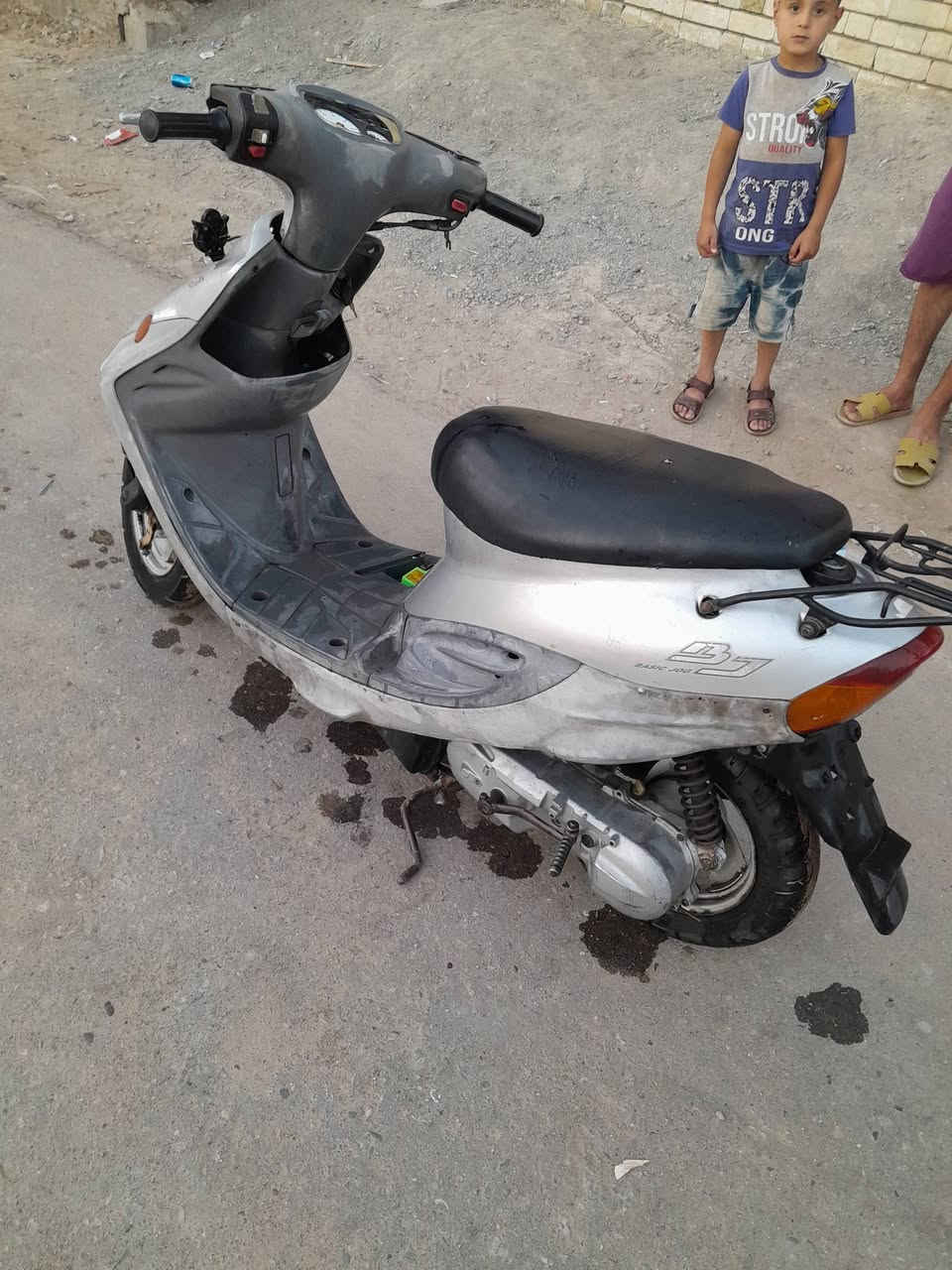 سلام عليكم من رخصت لادمن دراجه بيجي البيع كهربايات كله  شغاله  مكينته حلوه ناعمه سعر 175وبيه مجال العنوان مسيب ***********متواجت عل فيس
