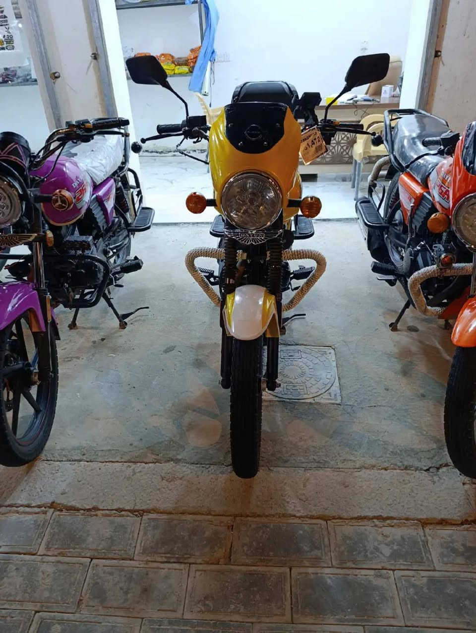 على بركه الله تم وصول دراجات دايوان اصلي و 4 كير امتياز سكنر سكنر زيرو موديل 25 صفر ليكلو سعر 4 كير 725 و ودايون 950 الاوان موجوده بصور فقط الاستفسار واتس اب *********** مكاني ديالى
