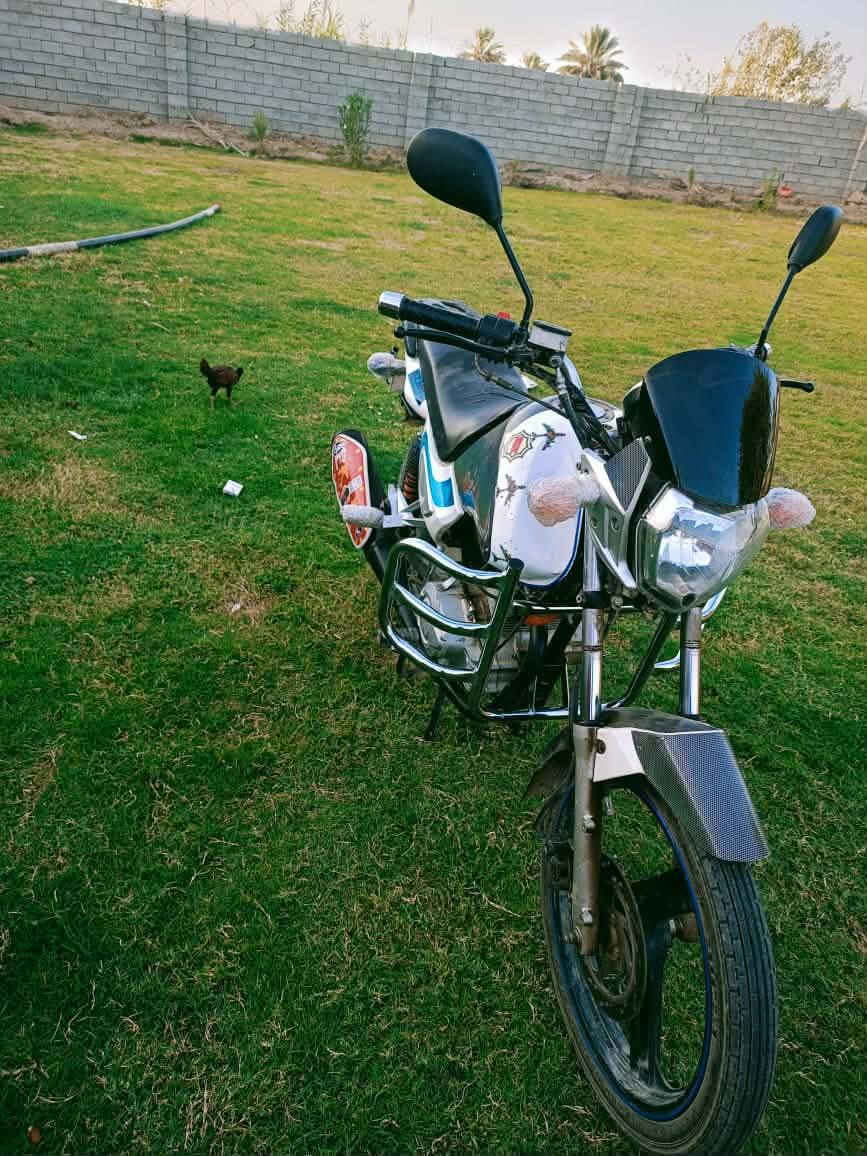 سنكي البيع موديل 2020نضيف و محرك 200 فول كهربائيات شقاله فول السعر 650 وبيها مجال مكاني لارميلات العكسه  وهاذا رقم ***********  👍
