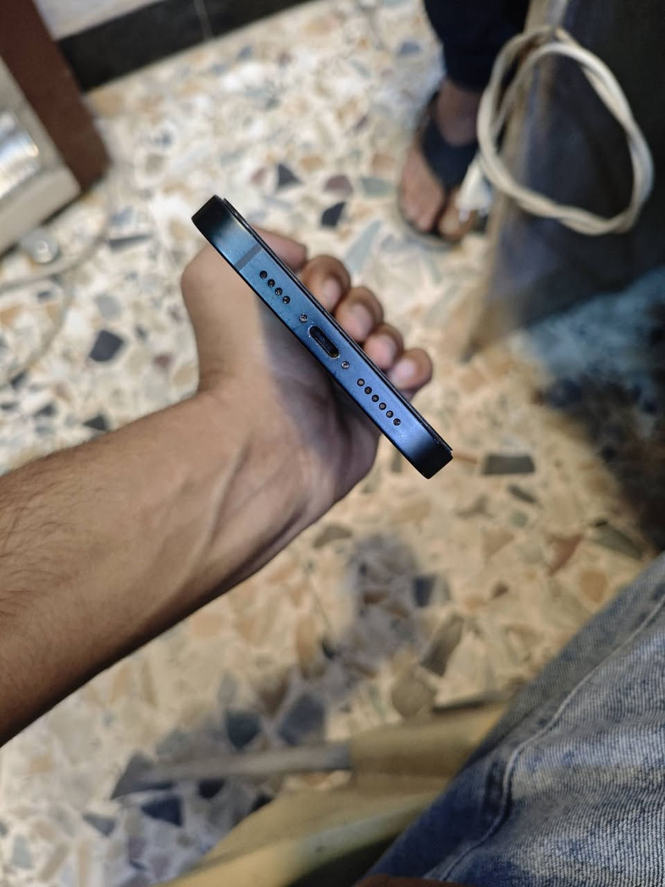 ايفون 14 بلص ذكرته 128 بطاريه 84 الجهاز ماستر مكفول كفاله عامه من شحن اتصال من كلشي برغي ممفتوح بي سعره 600 بي مجال ***********
للتصال (عربي شرق اوسط AAA)
