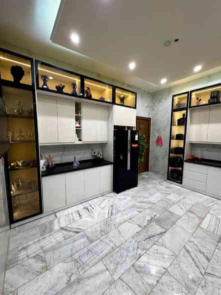 يوفر لكم معرض القمة الالمنيوم والبلاستك  أحدث الموديلات يوجد ابواب شبابيك الامنيوم بلاستك  شرط جوه السوك 
 بأنسب الأسعار زورونا تجدون كل ما تريدونه في عالم المطابخ 
📍صلاح الدين الشرقاط قرب قاعة ابو التاج الملكي 
***********
