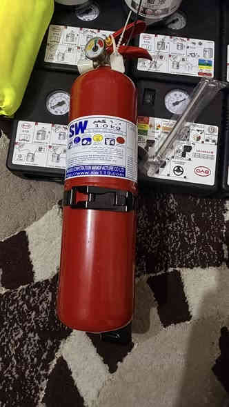 متوفر منفاخ بي واي دي اصلي شركة 
بطل رغوة حجم كبير وصغير
طفاية حريق اصلية مع القاعدة 
صدرية السلامة 
كيج ضغط الايطارات اصلي 
مثلث اصلي كوري 
مكنسة اصلية 
كارت تشغيل nfc اصلي 
شاحنة اصلية 
للاستفسار فقط وتساب 
***********
