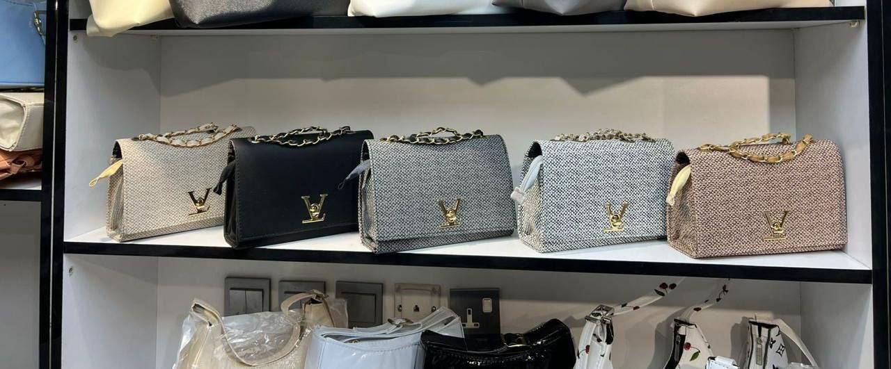 42 الف سعر الدرزن


**إذا كنت صاحب هذا الإعلان وتريد حذفه لأي سبب، رجاءا أرسل رسالة إلى الدعم الفني**