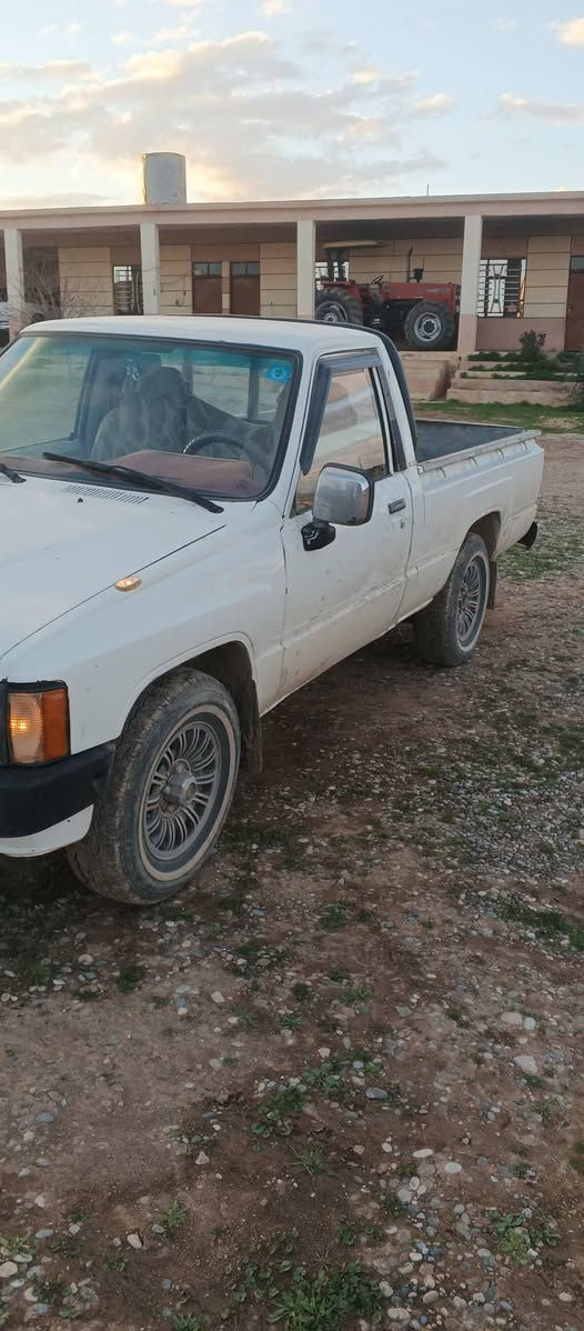 السلام عليكم بيكم ٨٥ للبيع صبغ حزام وبسمي سنوية إلى ٢٩ كابون موجود 5كير شرط ١٥٠ يمشي ركبتها مرزي داخل احمر تدفئة تبريد قفل مركزي ابواب ديلكو ماكنيت بريك دسك بور ستيرن سيارة ويلكب امرايت فلاحي بيها مكانات معجون شاصي مصلح فول فول ما تصرف ربع تريد تحويل تريد وكالة السعر بلا معاملة 55،،$ ***********
