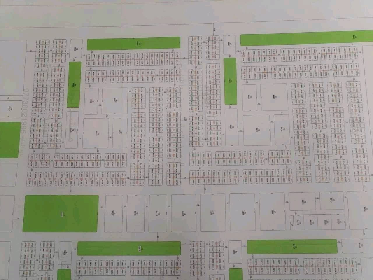 مرحبا قطعه بسمي رقمه 3875 المساحه 300 متر هاي القطعه تنباع كامل وتنباع نص لي يريد نص  ولي يريد كامله. وسعر يتصل وخادم ***********