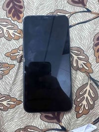 آيفون 11 برو ماكس • ٢٥٦ • بطارية ٧٥