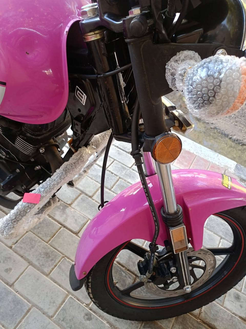 سلام عليكم دايون نفخ مديل 2023 مكينه 200 كتابه حمره سويج سجينه دراجه زيرو مماشيه قليل يعني وضع شركه الله شاهد برغي مامفتوح بيهه سعر مليون 600 كربلاء ***********
