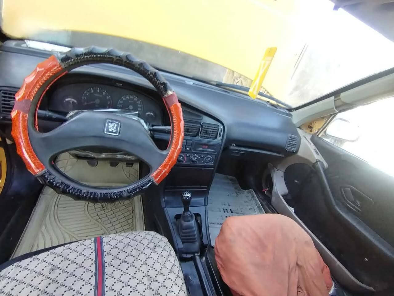 سلام عليكم بيجو موديل 2012 محرك كير شرط سياره مكفوله جاهزه رقم نجف.صدامي مكان السماوه   سعر16 ***********مكلف بلنشر بل خدمه مراس عادي
