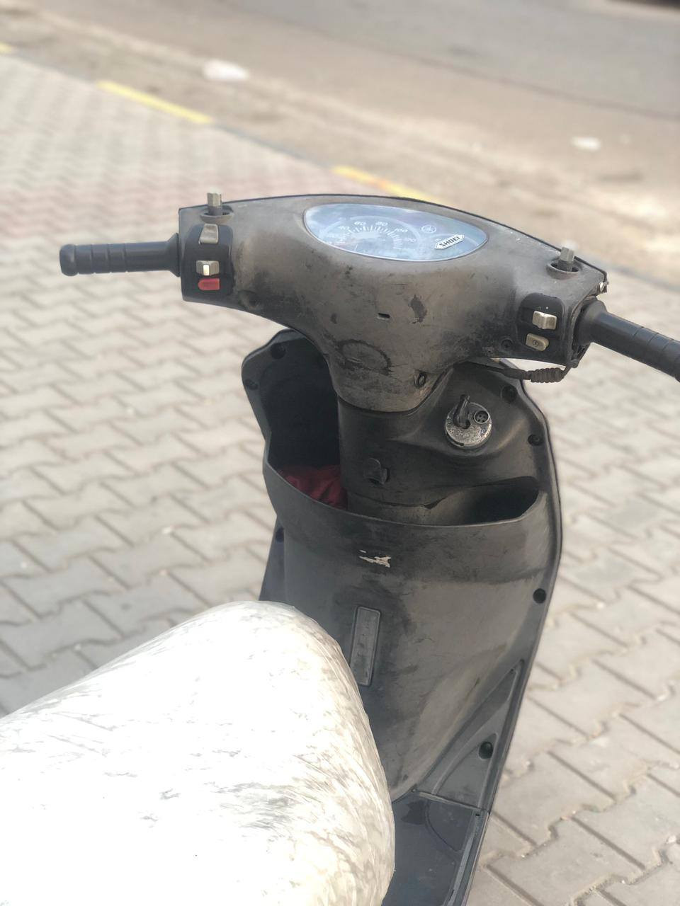 دراجه بريز للبيع دراجه مكفوله كفاله عامه دراجه نضيفه احلى من صور محرك مكفول برغي ممفتوح اوراق منفيس كمرك كله موجود دراجه مال رمبه السعر 800 وبيها مجال بسيط تواصل ع رقم ***********
